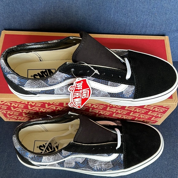 Vans Old Skool Wireframe Skulls Black True White WMNS - Picture 3 of 16